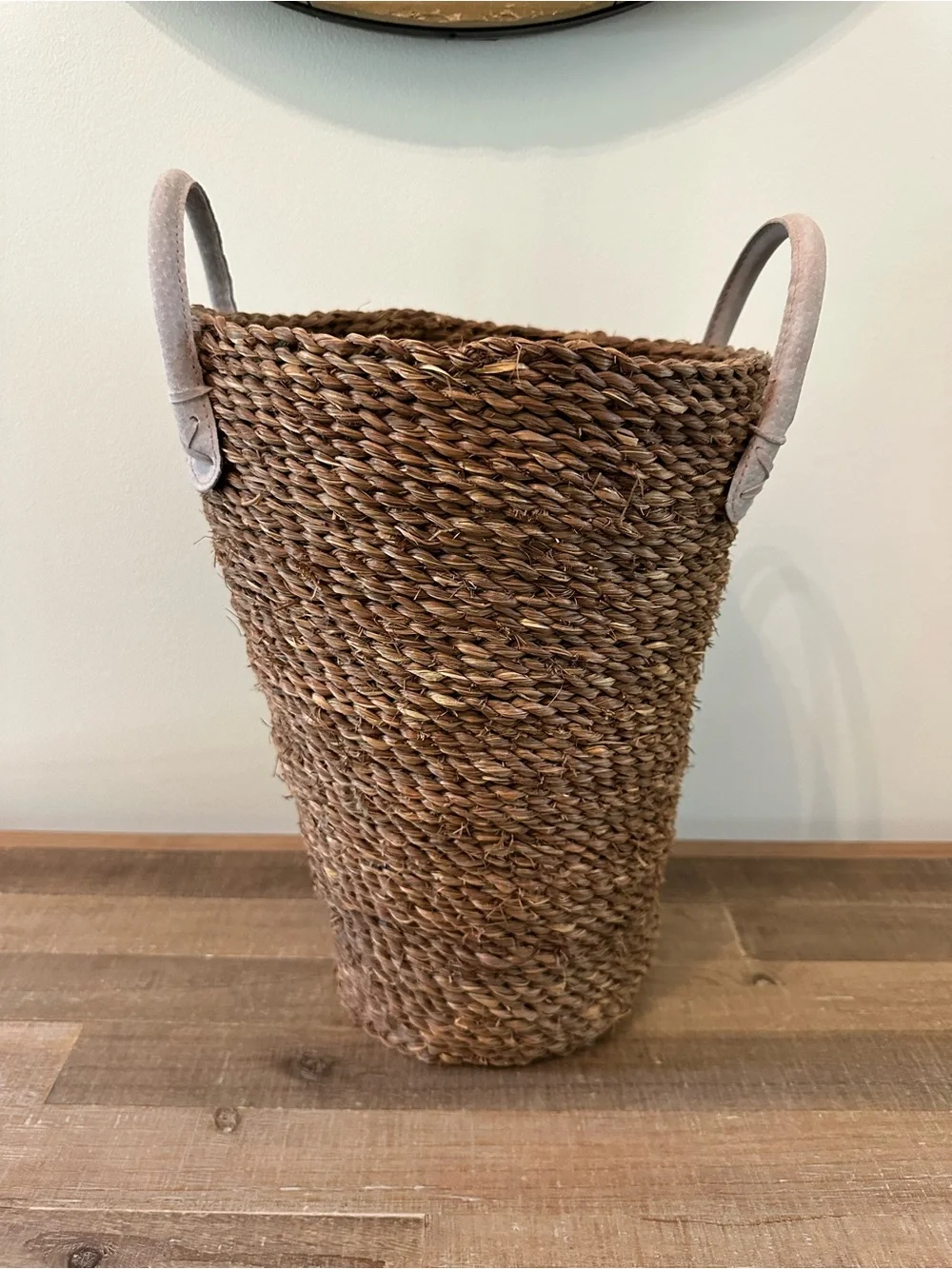 Natural Seagrass Woven Storage Flower Basket with Light Gray Suede Cover Handles